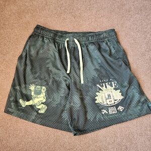 Nike Mens Club Mesh Standard Fit Shorts, Polka Dot Green, Mediun